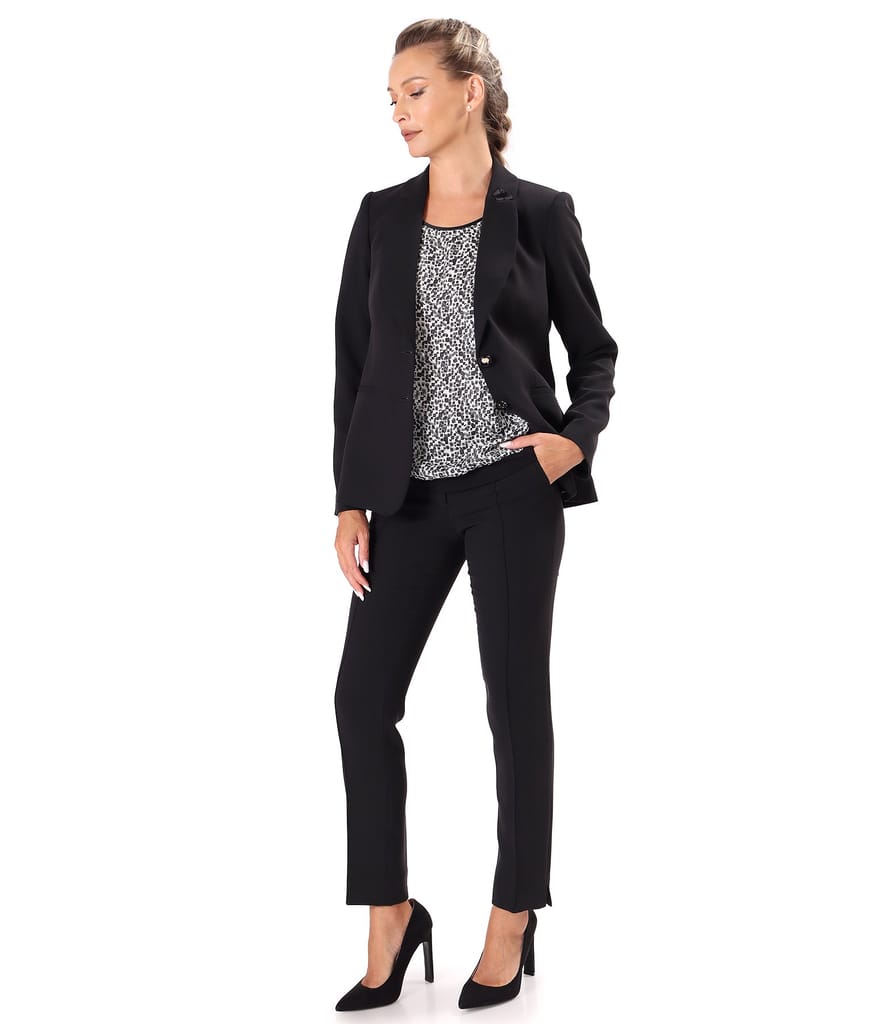 Bluza lejera cu fata imprimata cu motive geometrice