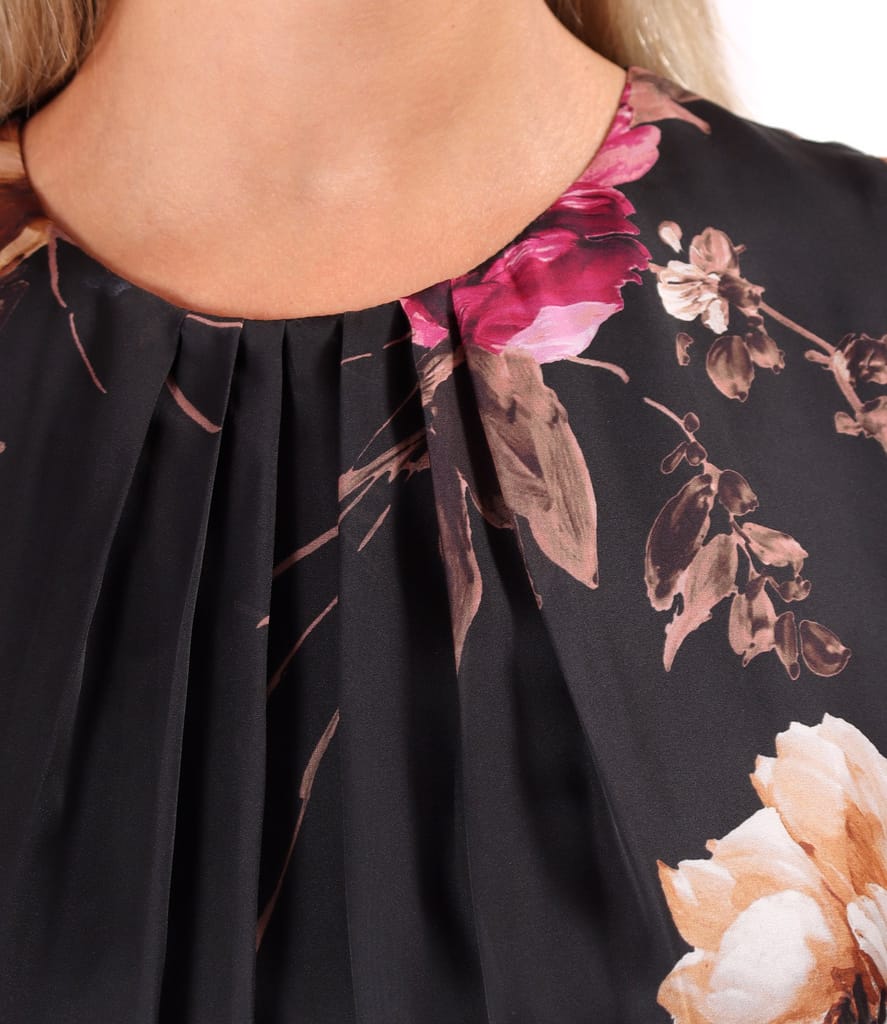 Bluza cu falduri la decolteu din voal imprimat cu motive florale supradimensionate