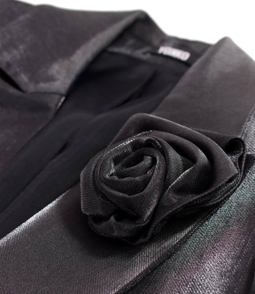 Sacou elegant satinat cu rever si floare decorativa