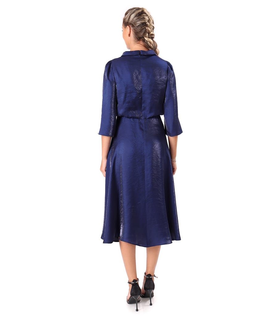 Rochie midi din tesatura satinata