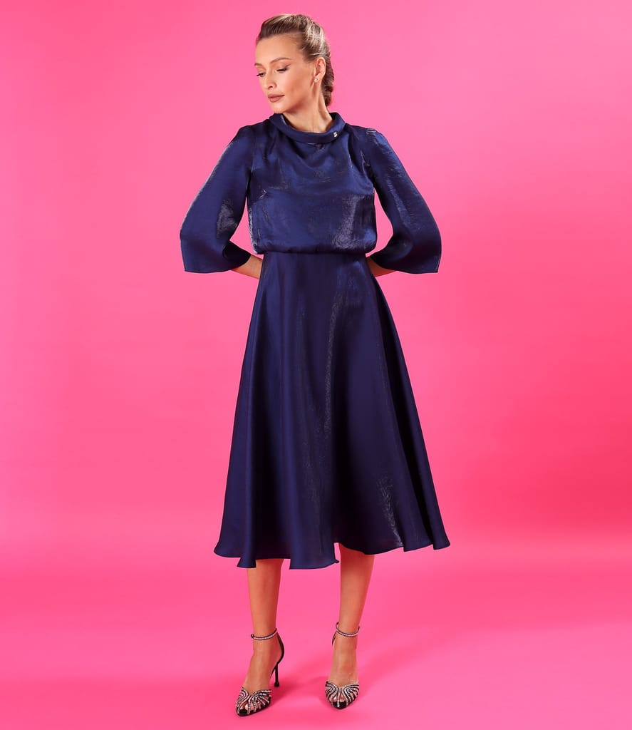 Rochie midi din tesatura satinata