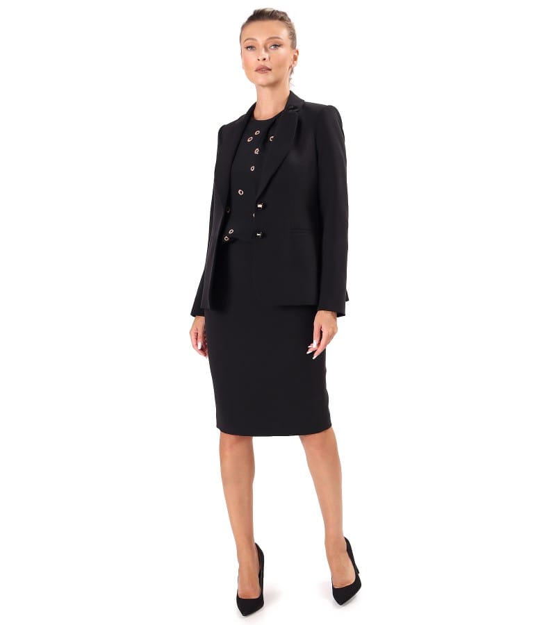 Tinuta office cu fusta creion si sacou din stofa elastica cu tencel