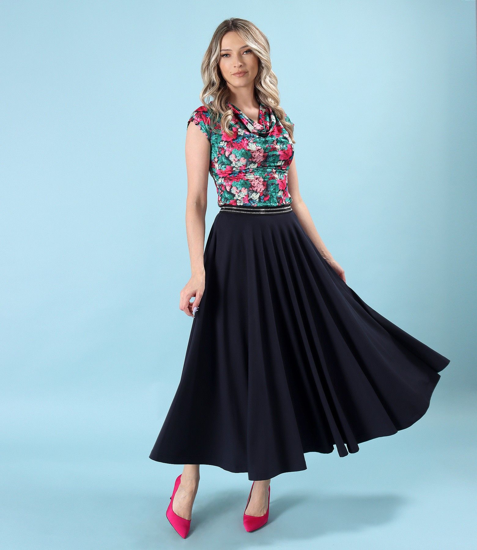 Bluza eleganta cu falduri la decolteu din jerse elastic imprimeu - YOKKO