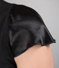 Tricou cu aripioare saten si aplicatie cristale