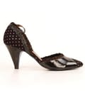 Pantofi din piele lacuita neagra Irregular Choice 3576