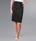 Fusta eleganta neagra cu efect satinat