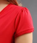 Tricou din jerse uni cu decolteu in V si cordon