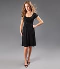 Rochie din jerse uni cu aplicatii in talie