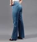 Pantaloni cu buzunare din bumbac satinat albastru