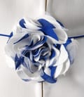 Sacou office alb-ecru cu garnitura albastra si floare