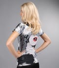 Tricou imprimeu grafic gri alb cu cordon