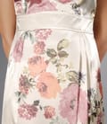 Rochie din saten crem cu imprimeu floral si falduri