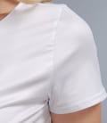 Tricou din jerse satinat cu maneci scurte