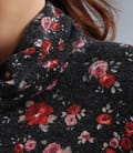 Rochie cu guler din jerse elastic