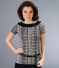 Tricou imprimeu grafic cu cordon