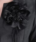 Sacou negru cu efect satinat si floare