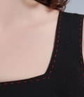 Rochie din viscoza neagra cu tighel contrast
