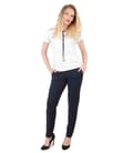 Pantaloni din stofa elastica cu bluza cu funda pe decolteu