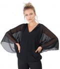 Bluza tip fluture cu aplicatie de cristale la decolteu