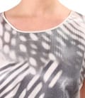 Bluza lejera cu fata din viscoza satinata cu motive geometrice