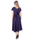 Rochie midi din satin elastic cu decolteu barcuta