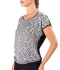 Bluza lejera cu fata imprimata cu motive geometrice