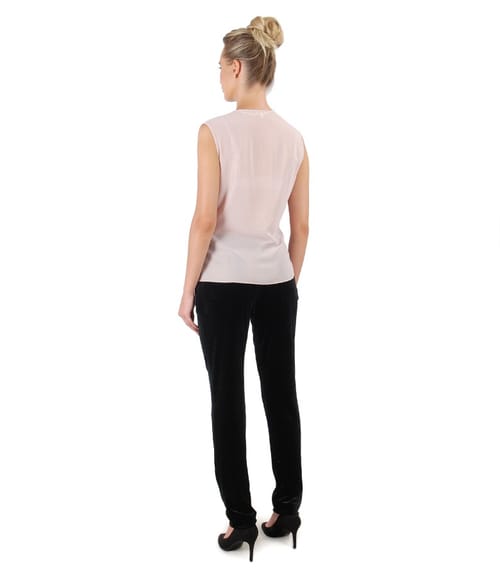 Pantaloni din catifea elastica si bluza din material sidefat