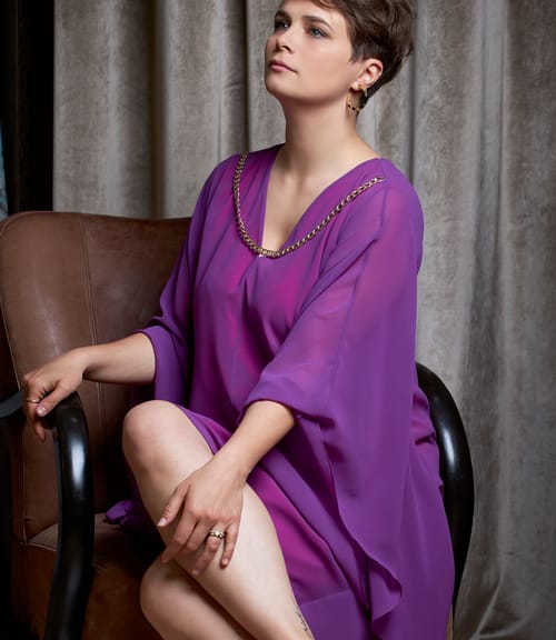 Rochie fluture din voal cu lant decorativ