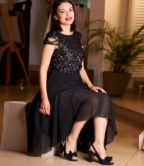 Rochie de seara cu corset din dantela cu petale