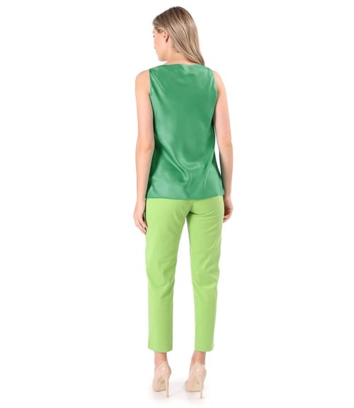 Tinuta eleganta cu pantaloni pana si bluza din saten de viscoza
