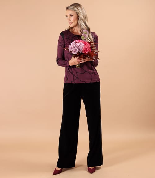 Pantaloni largi din catifea elastica cu bluza din jerse