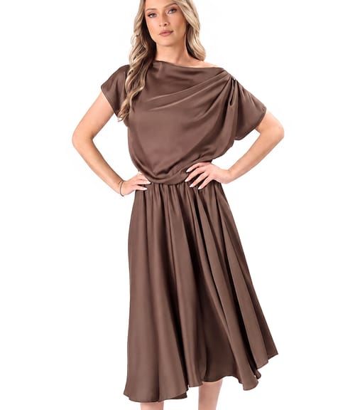 Rochie midi din satin elastic cu decolteu barcuta