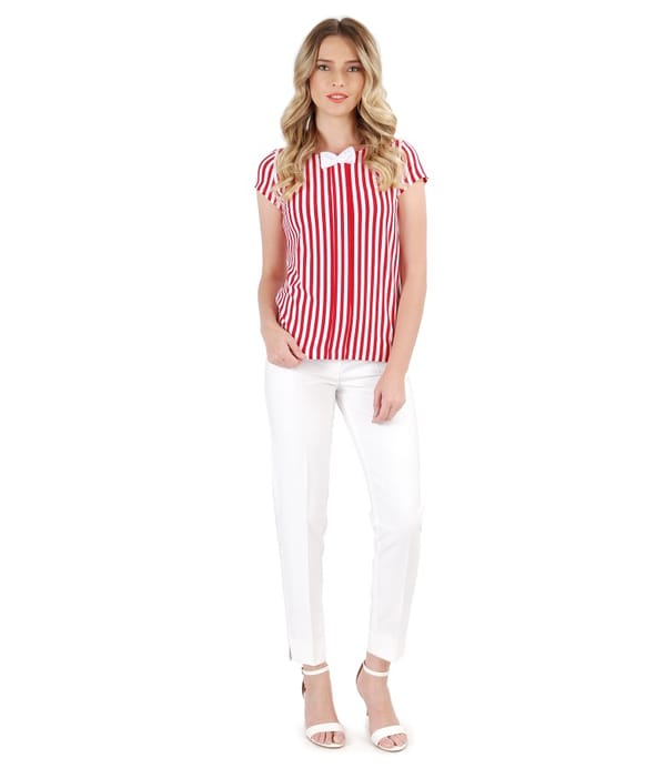 Pantaloni pana din viscoza si tricou imprimat cu dungi si funda pe decolteu