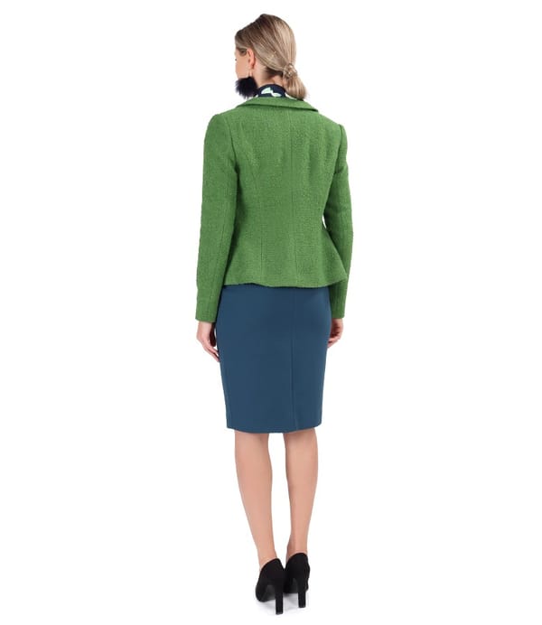 Sacou din bucle cu lana si alpaca si rochie din jerse elastic