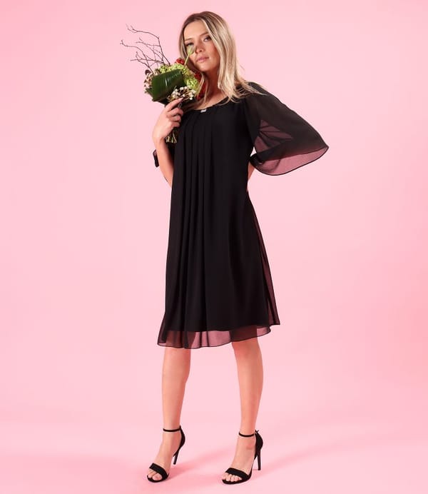 Rochie de ocazie din voal uni cu maneci evazate