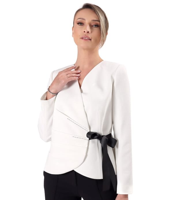 Sacou elegant din stofa elastica cu viscoza cu falduri pe fata