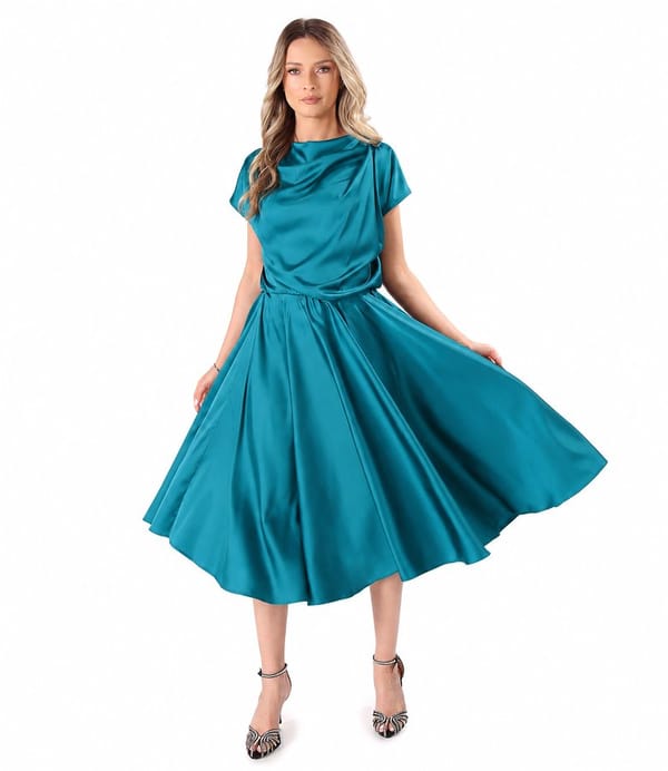 Rochie midi din satin elastic cu decolteu barcuta