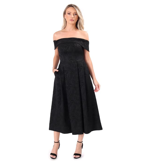 Rochie eleganta de seara cu umeri goi din brocart elastic cu motive florale