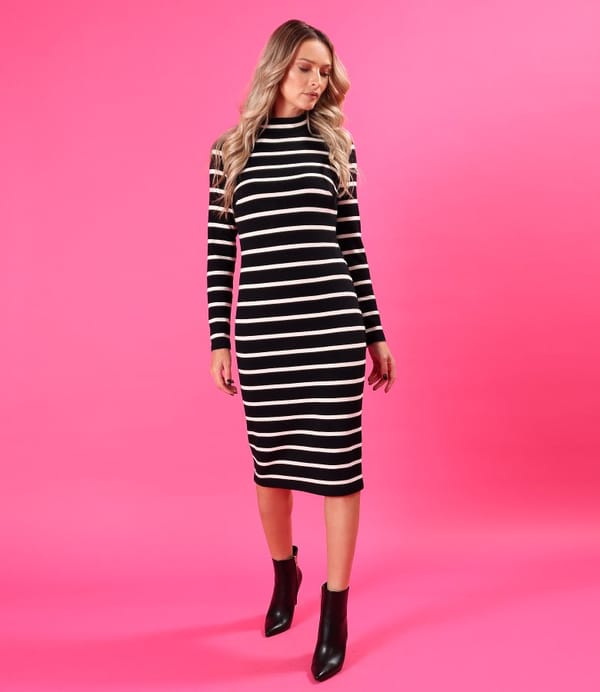 Rochie midi din jerse elastic gros cu lana