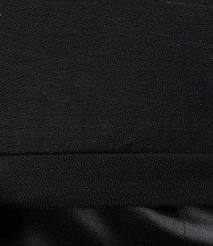 Tricou jerse negru cu epoleti in contrast si tighele argintii
