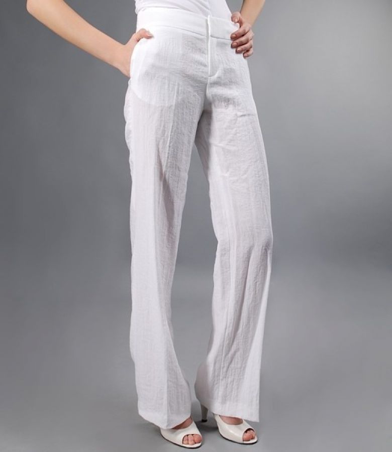 Pantaloni din viscoza creponata alba