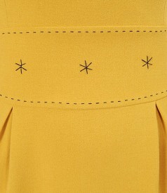 Rochie din stofa elastica cu tighel contrast