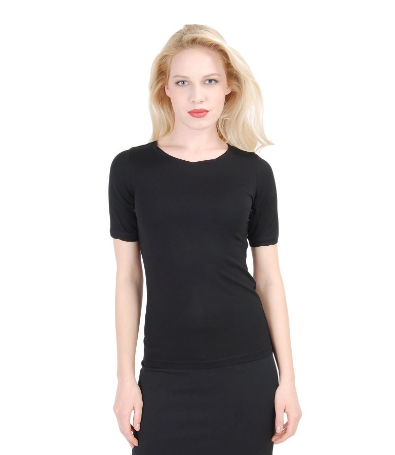 Tricou din jerse uni cu maneci scurte si garnitura