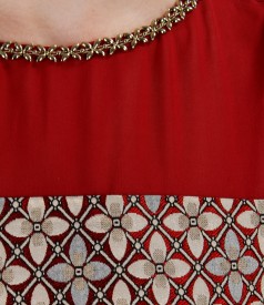 Rochie din brocart multi-color cu fir de efect si voal