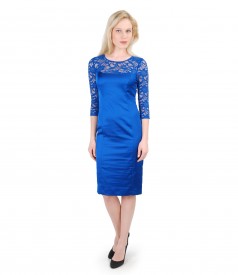 Rochie din saten elastic cu garnitura de dantela