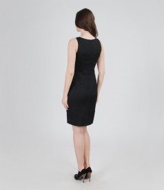 Rochie din in negru cu garnitura