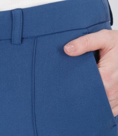 Pantaloni pana din stofa elastica cu garnitura de piele ecologica