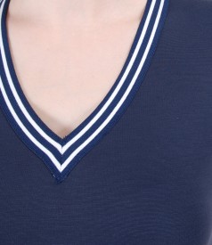 Rochie din tricot elastic cu decolteu in V