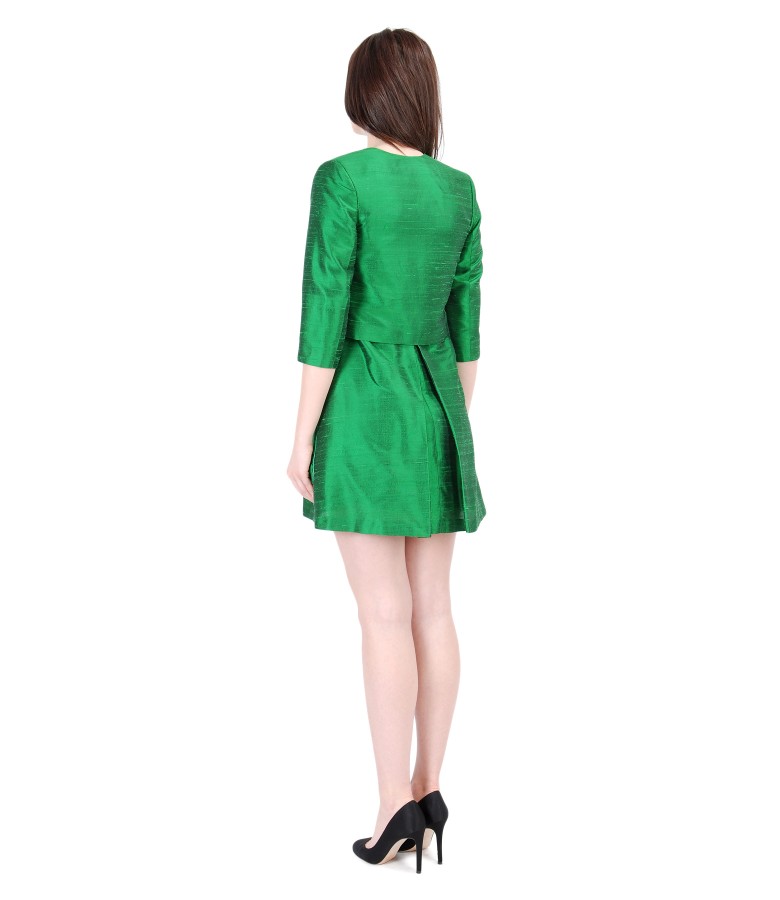 Tinuta de ocazie cu rochie de seara din tafta de matase