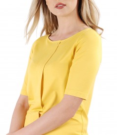 Bluza din jerse elastic cu fald si aplicatie de cristale